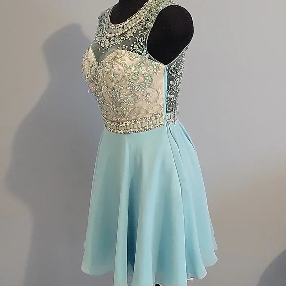 ALYCE Elegant Beaded prom Party Dress with Aqua Skirt - Picture 5 of 9